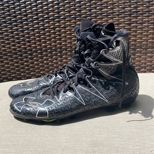 Under Armor Highlight Black Cleats Size 11 Men’s